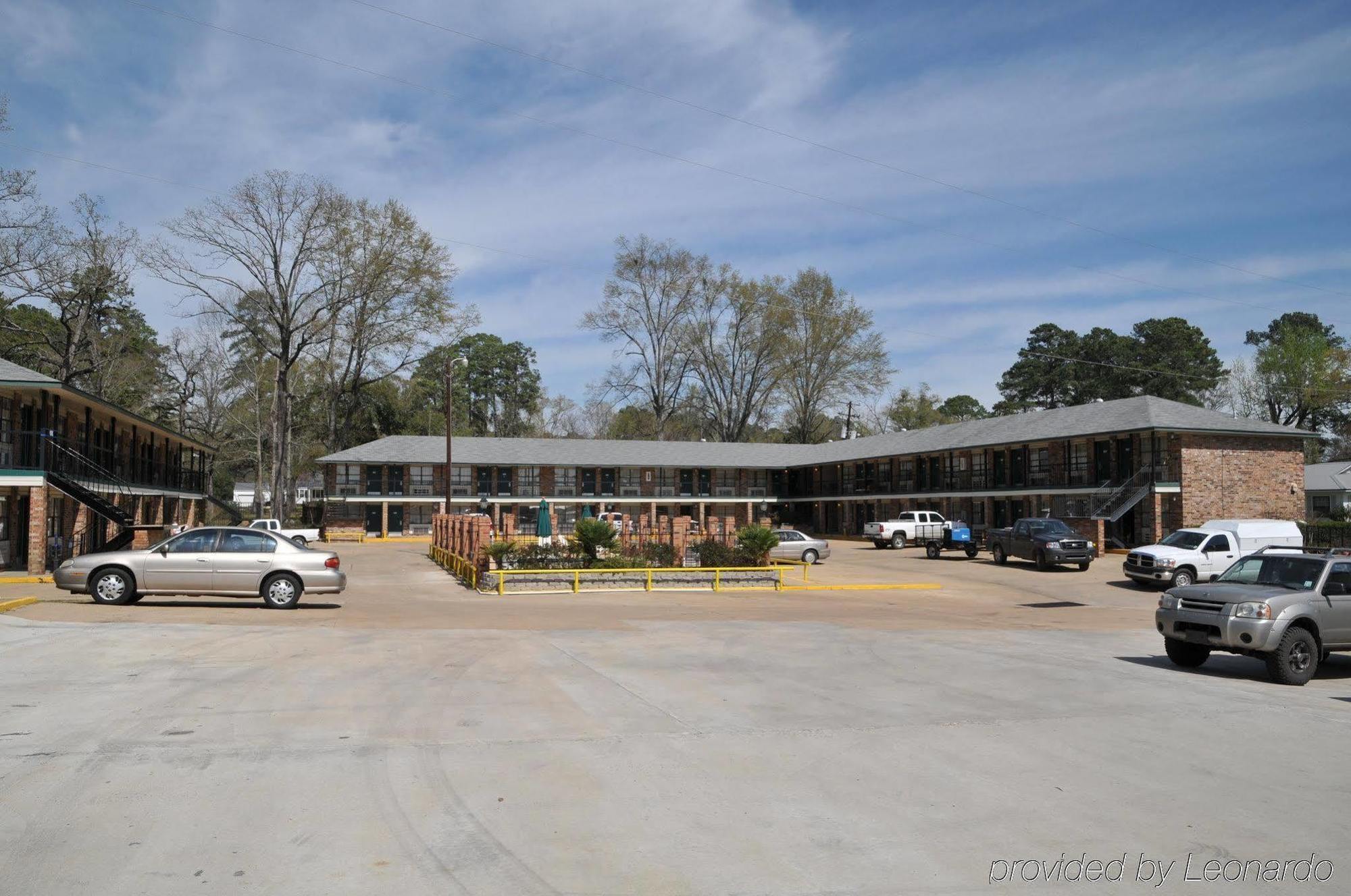 The Winnfield Lodge Exterior photo